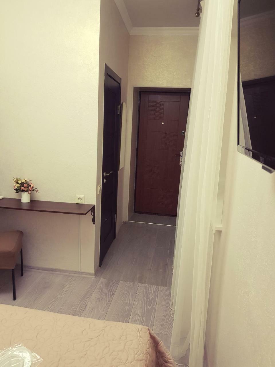 Mini Otel Cozy Patio Одеса Стая снимка